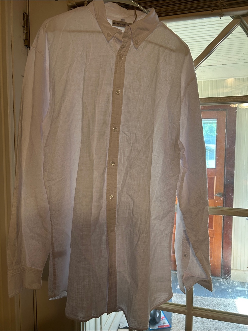 Cotton Market Men's White Button-Down Casual Shirt